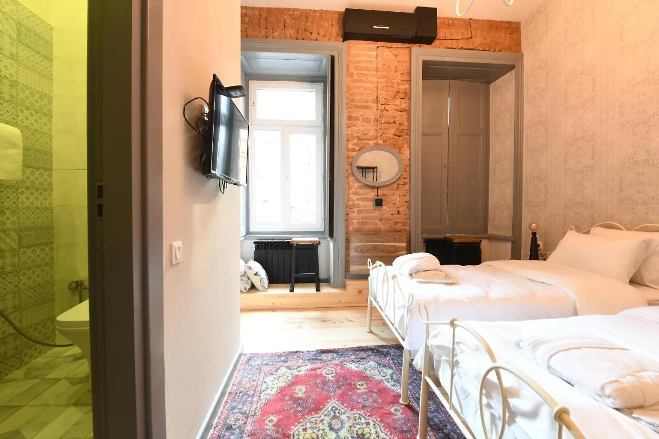 Hotel Jardin Vera Tbilisi 0*,
